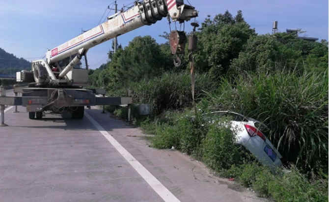 张家川重载吊车救援 张家川重载吊车救援